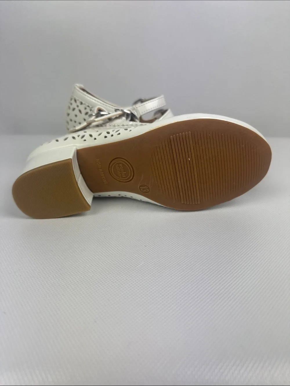 wonder nation White Perforated Double-Strap Mary Jane Dress Shoes var sizes